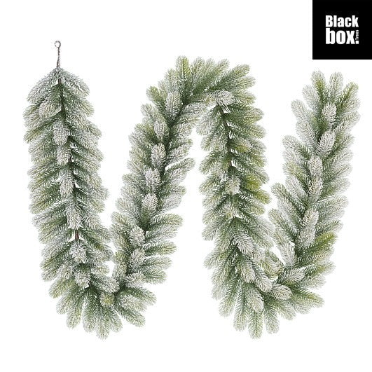 Girlander med frost. 270 cm julepynt. Dekorasjon til julebord