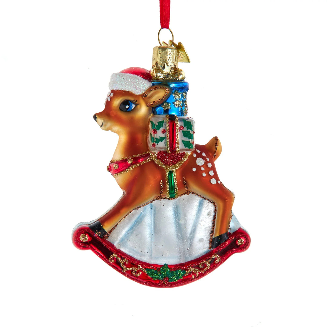 Reinsdyr gyngehest med nisselue - juletrepynt - Juletrepynt.no