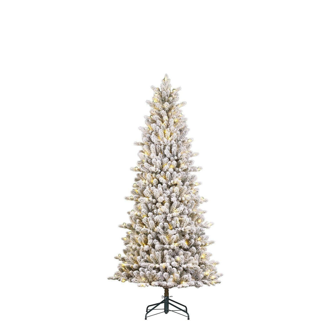 Smalt kunstig hvitt juletre med timer og dimmer - 185x86 cm - Juletrepynt.no