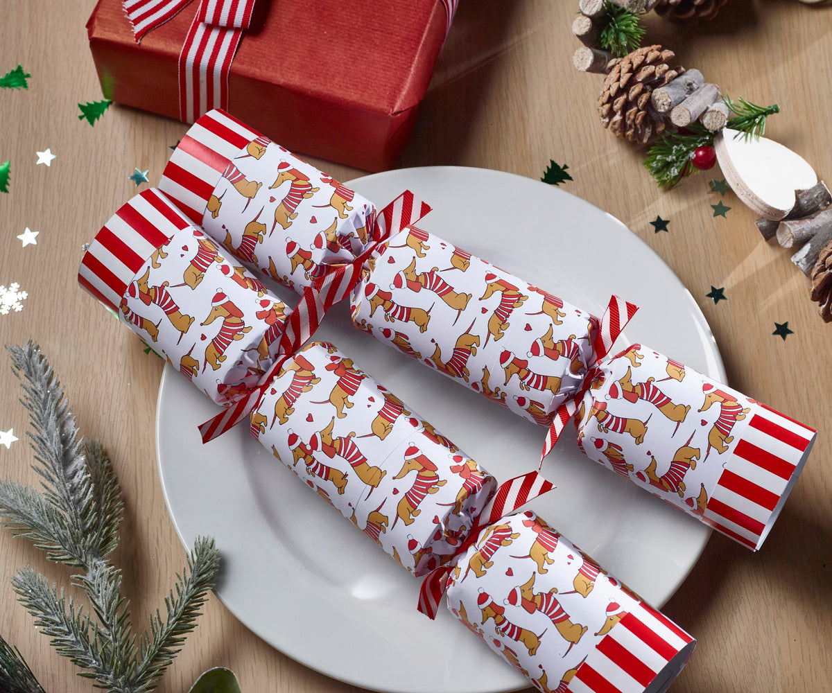 Smellbonbon - Sausage dogs - opptrekkbare - 6x33 cm - Juletrepynt.no