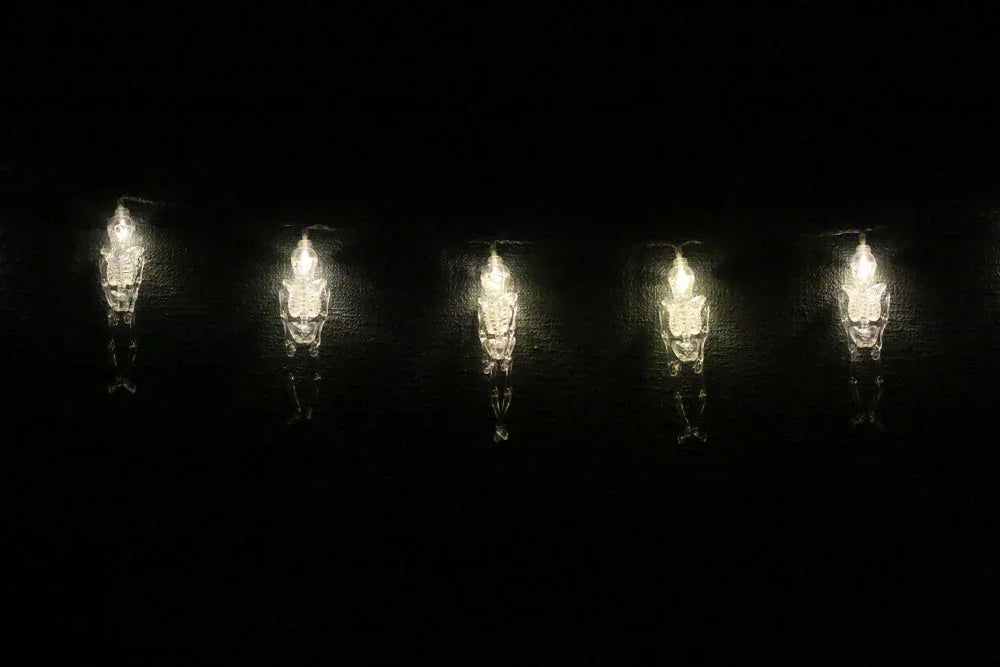 Lyslenke skjelett - 3 meter 20 pærer. Halloween - Juletrepynt.no