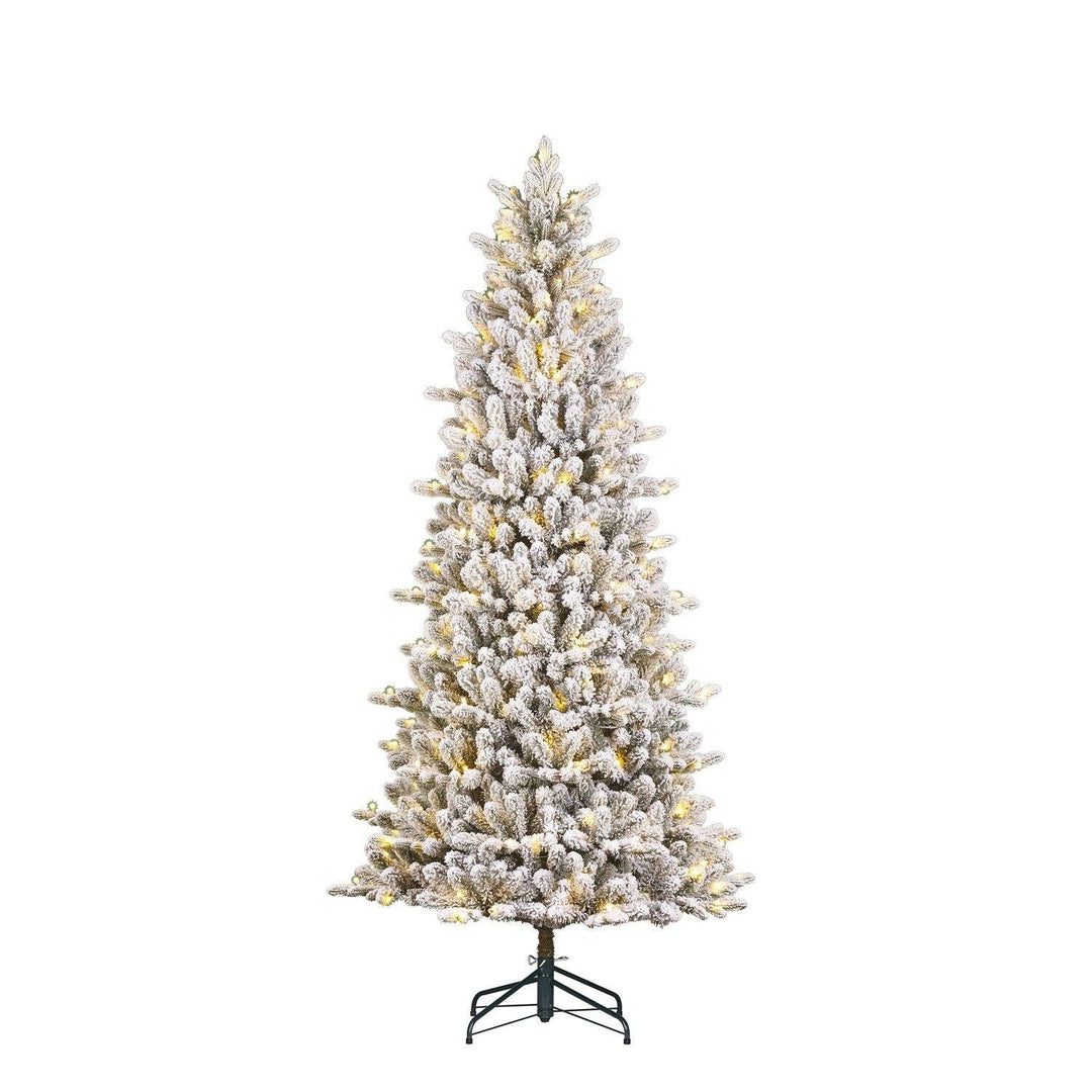 Smalt kunstig hvitt juletre med timer og dimmer - 215x96 cm