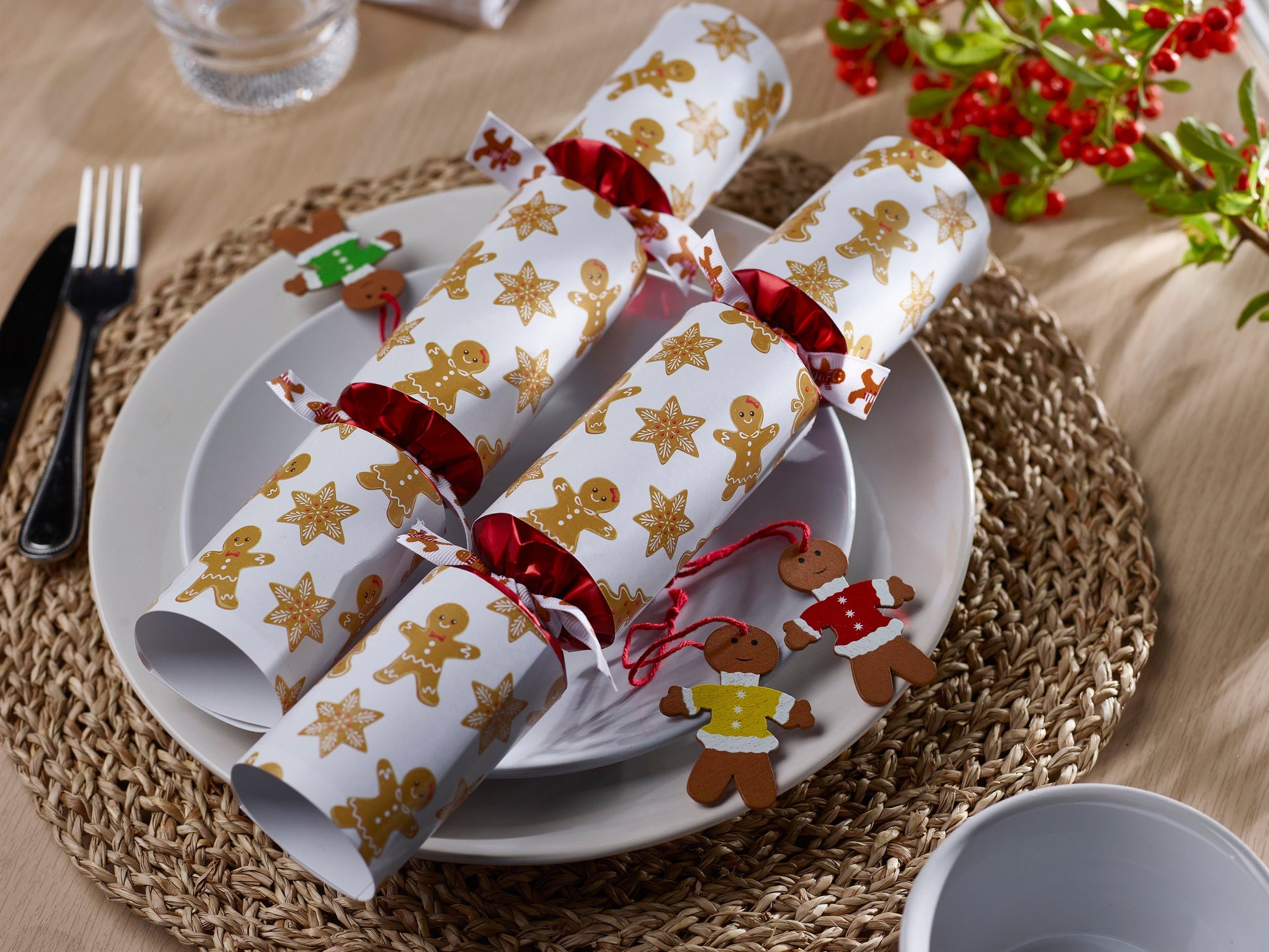 Smellbonbon med morsom gave pepperkake julekule