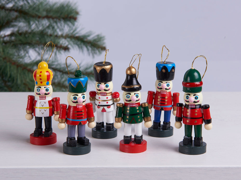 Vintage Nutcracker Smellbonbon til jul - med gave - Juletrepynt.no
