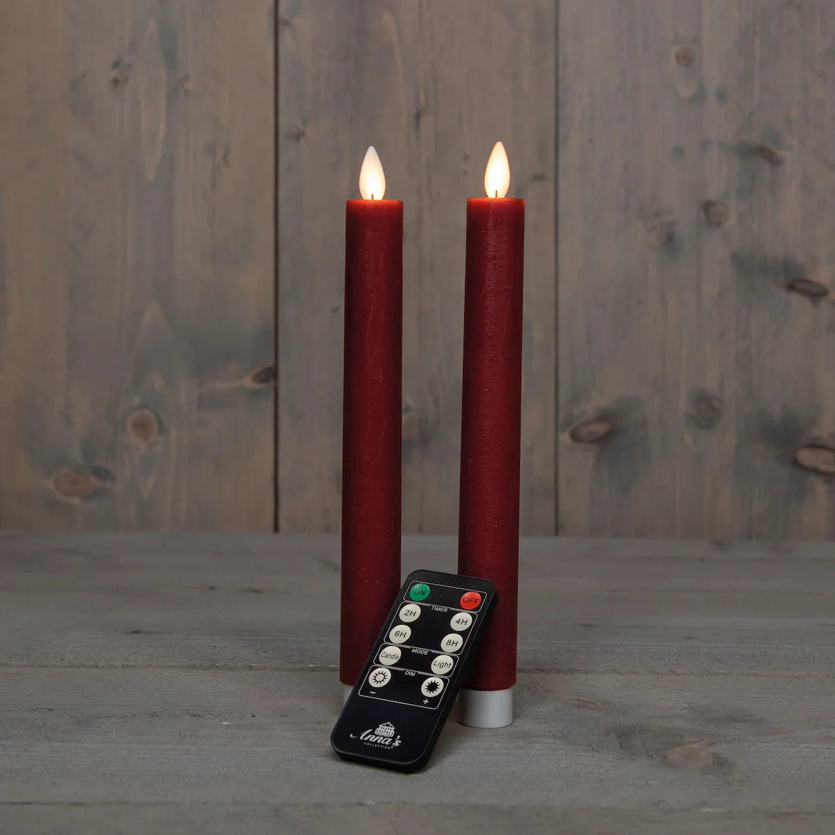 2 stk stearinlys burgunder - LED flamme - fjernkontroll - Juletrepynt.no