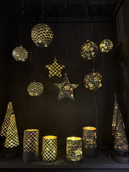 Julepynt i svart og gull