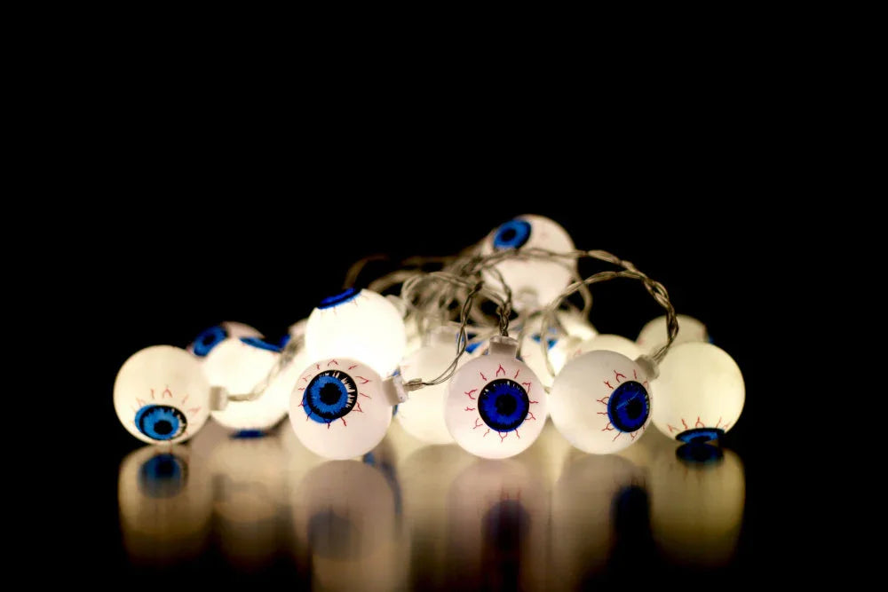 Lyslenke skumle øyne - 3 meter 20 pærer. Halloween - Juletrepynt.no