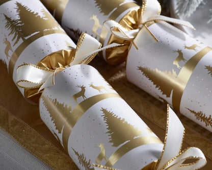 Smellbonbon i hvit og gull - 12 stk - reinsdyr- og juletredesign - Juletrepynt.no