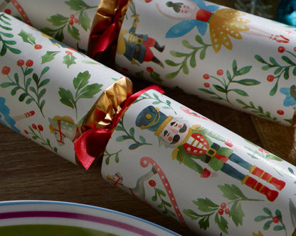 Smellbonbon med nøtteknekker og ballerina - 12 stk - Juletrepynt.no